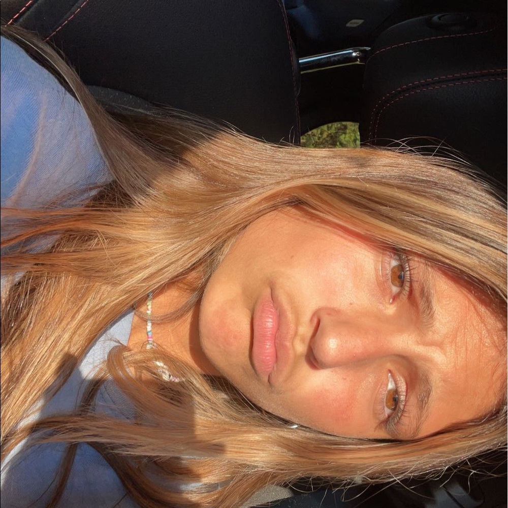 Meet your Posher, Lexi